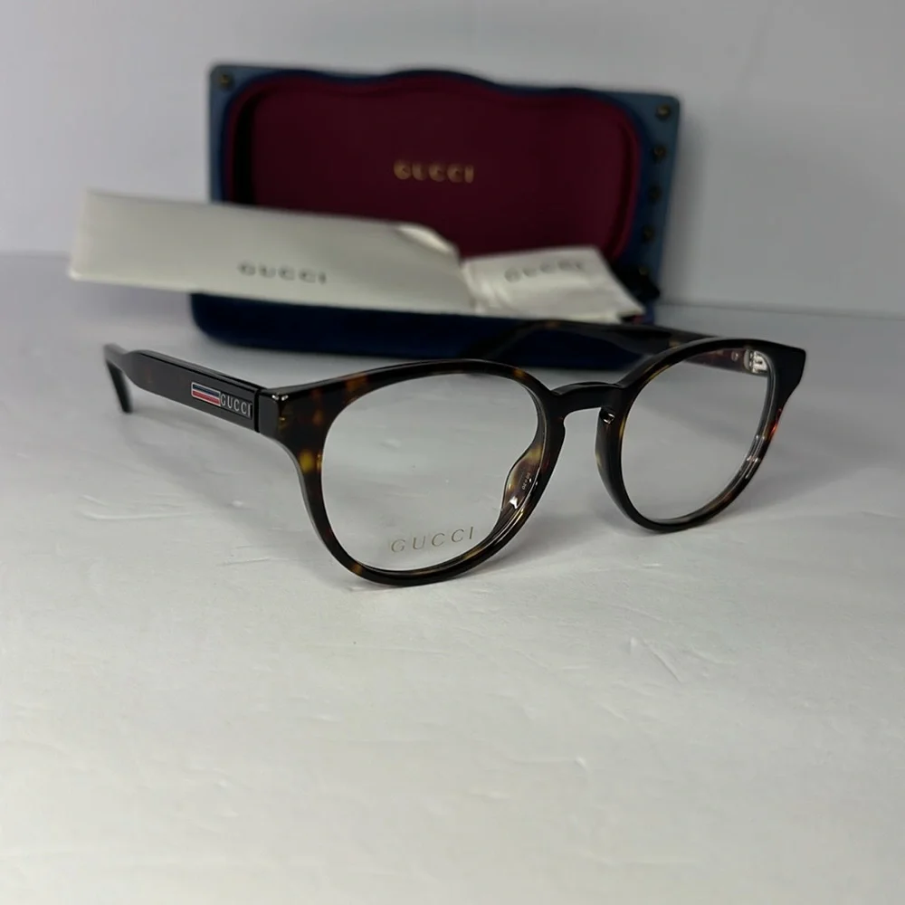 New Authentic GUCCI GG0827O 002 round Gucci optical comes in a havana frame